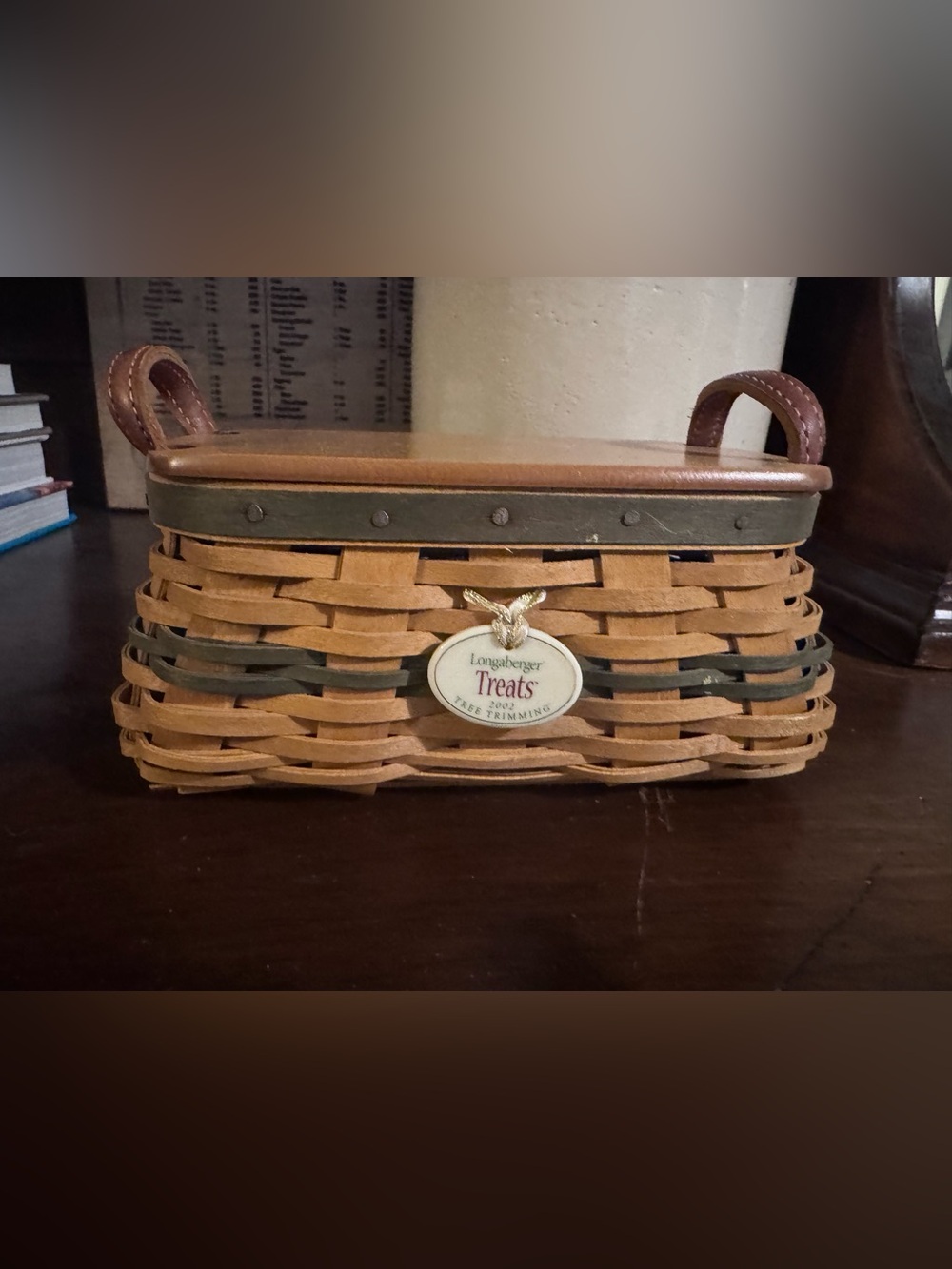 Longaberger 2002 Tree Trimming Collection Treats Basket with Wood Lid & Tie-On